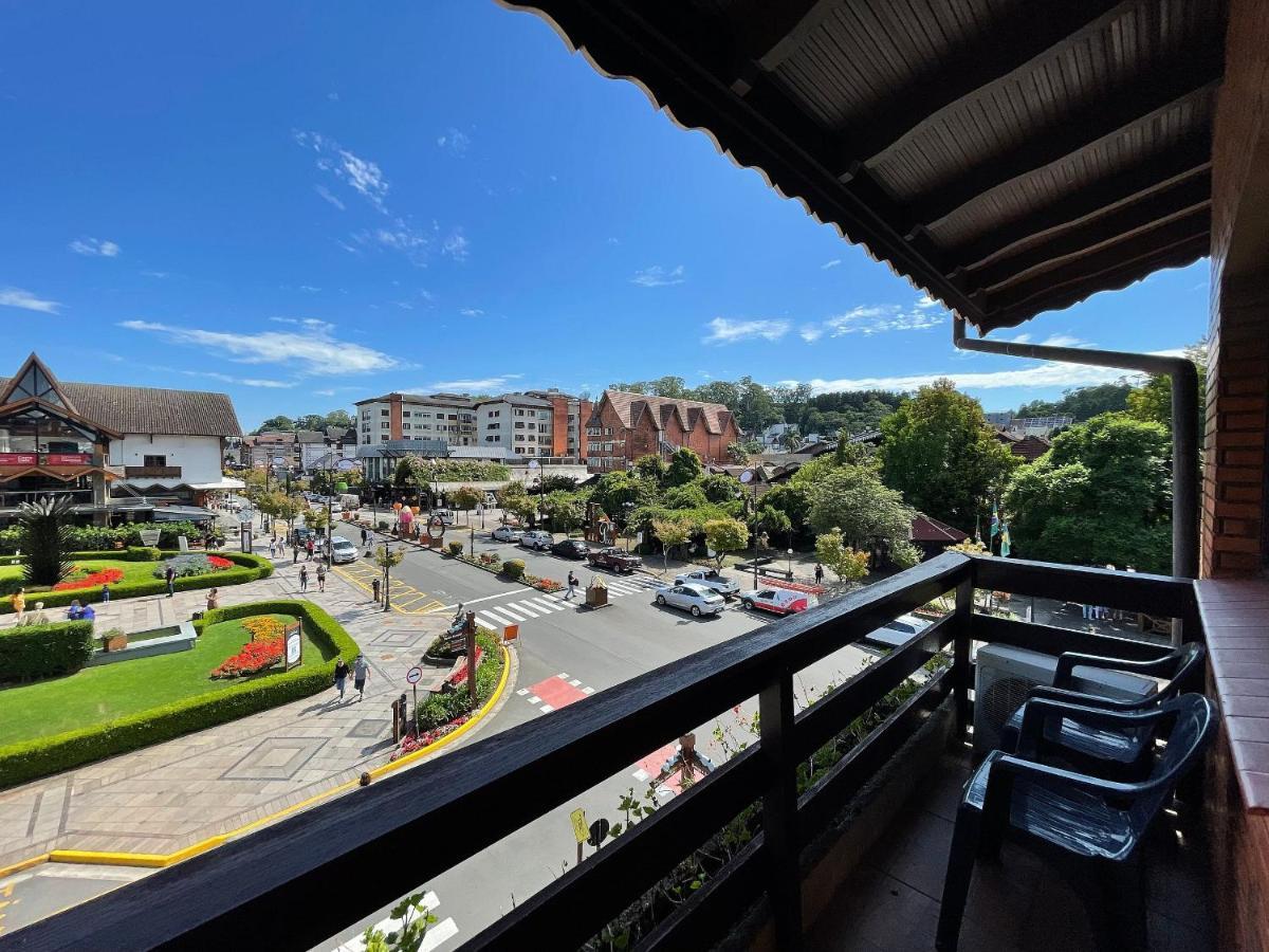 Apartamento Oppitz - No Coracao De Gramado Junto Da Rua Coberta Apartment Exterior photo